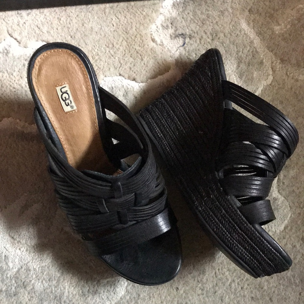UGG black wedge platform opentoe slide sandals 6.5